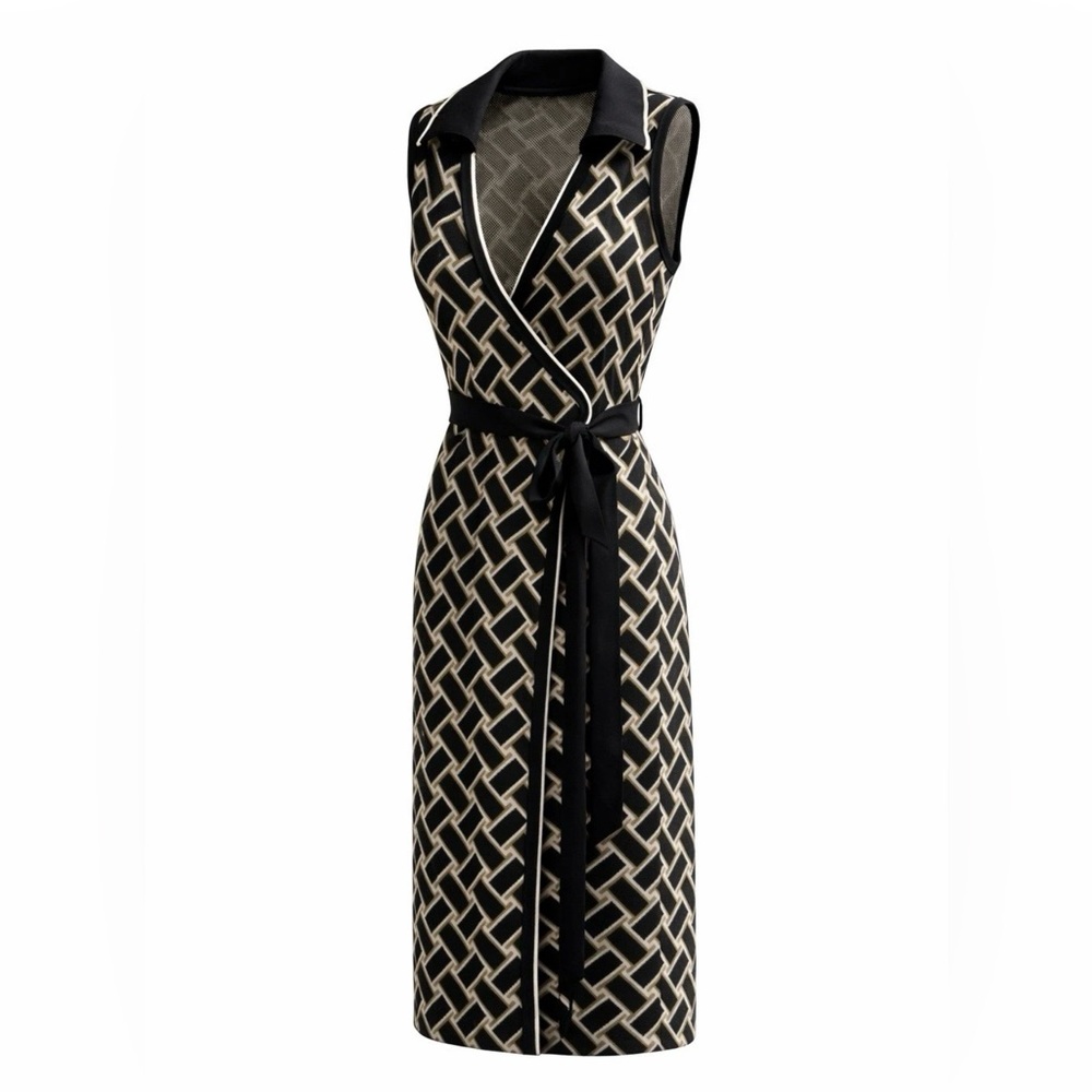 Diane Von Furstenberg Black and Cream Patterned Maxi Dress